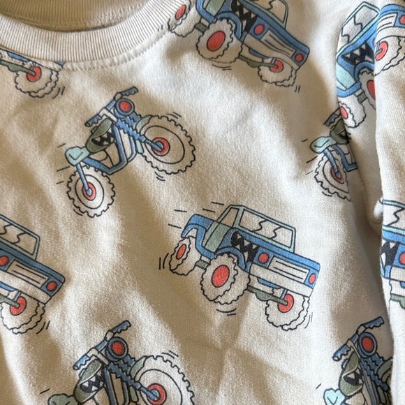 Monster truck sweater - Picture 3 of 3